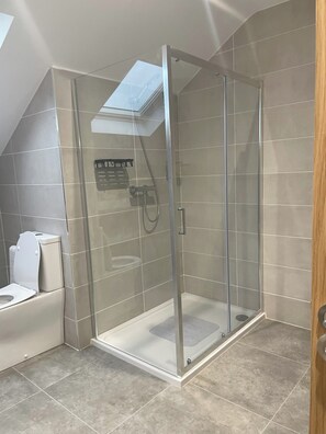 Shower, towels