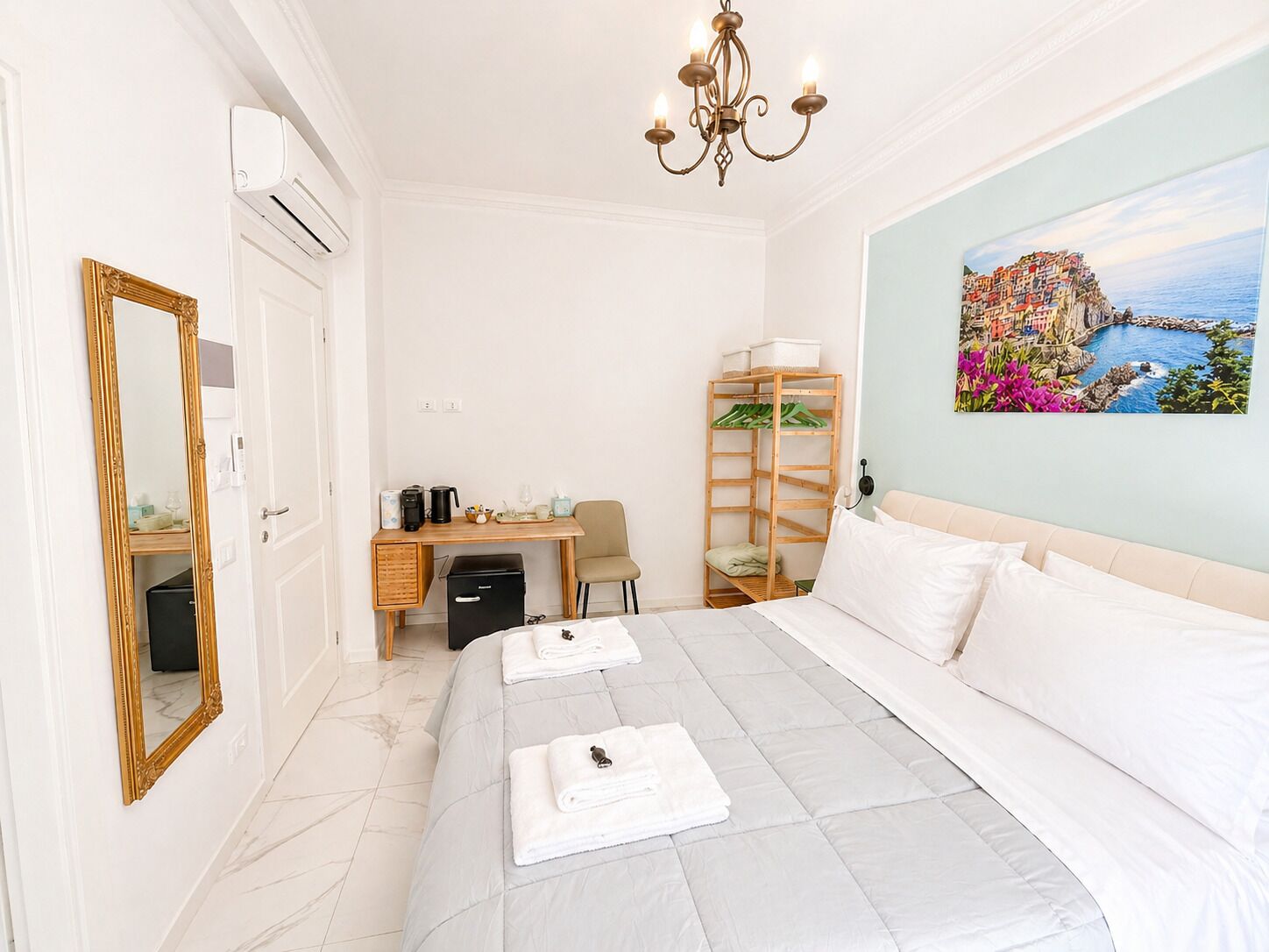 Deluxe Suite, Balcony, Mountain View