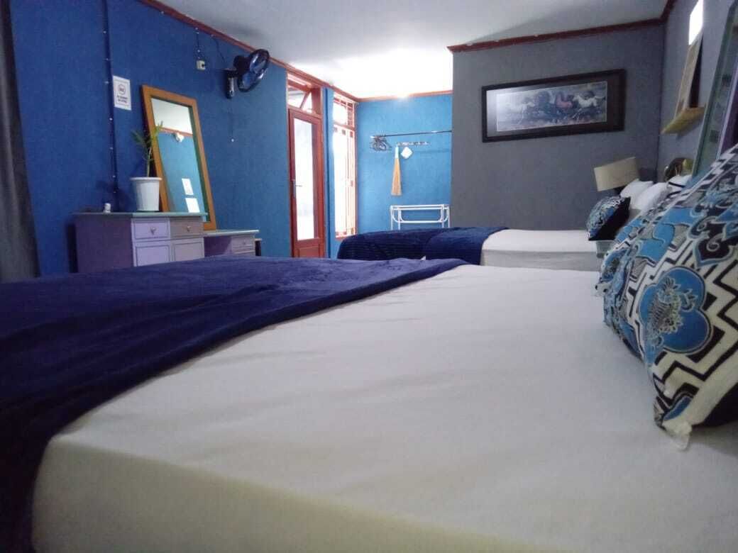 Family Room | Free WiFi