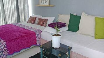 Family Room | Free WiFi