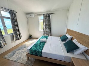 2 多间卧室、办公桌、免费 WiFi、床单