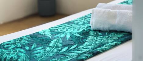 2 habitaciones, escritorio, wifi gratis y ropa de cama