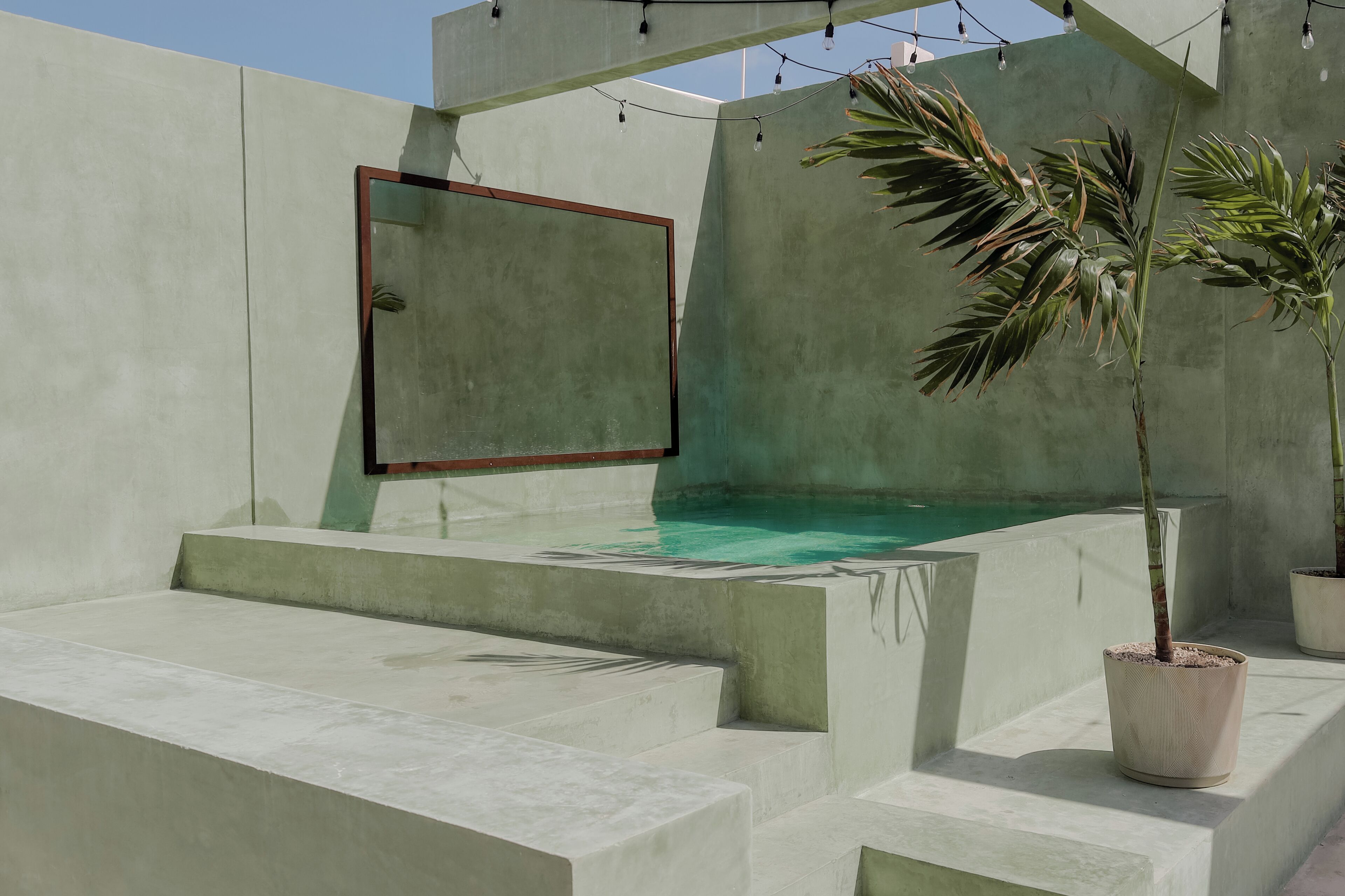 Outdoor pool, pool loungers