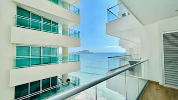 Comfort Apartment, Balcony, Partial Sea View | Balkoni