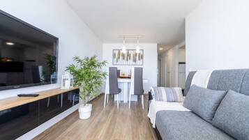 House, 3 Bedrooms | Living area