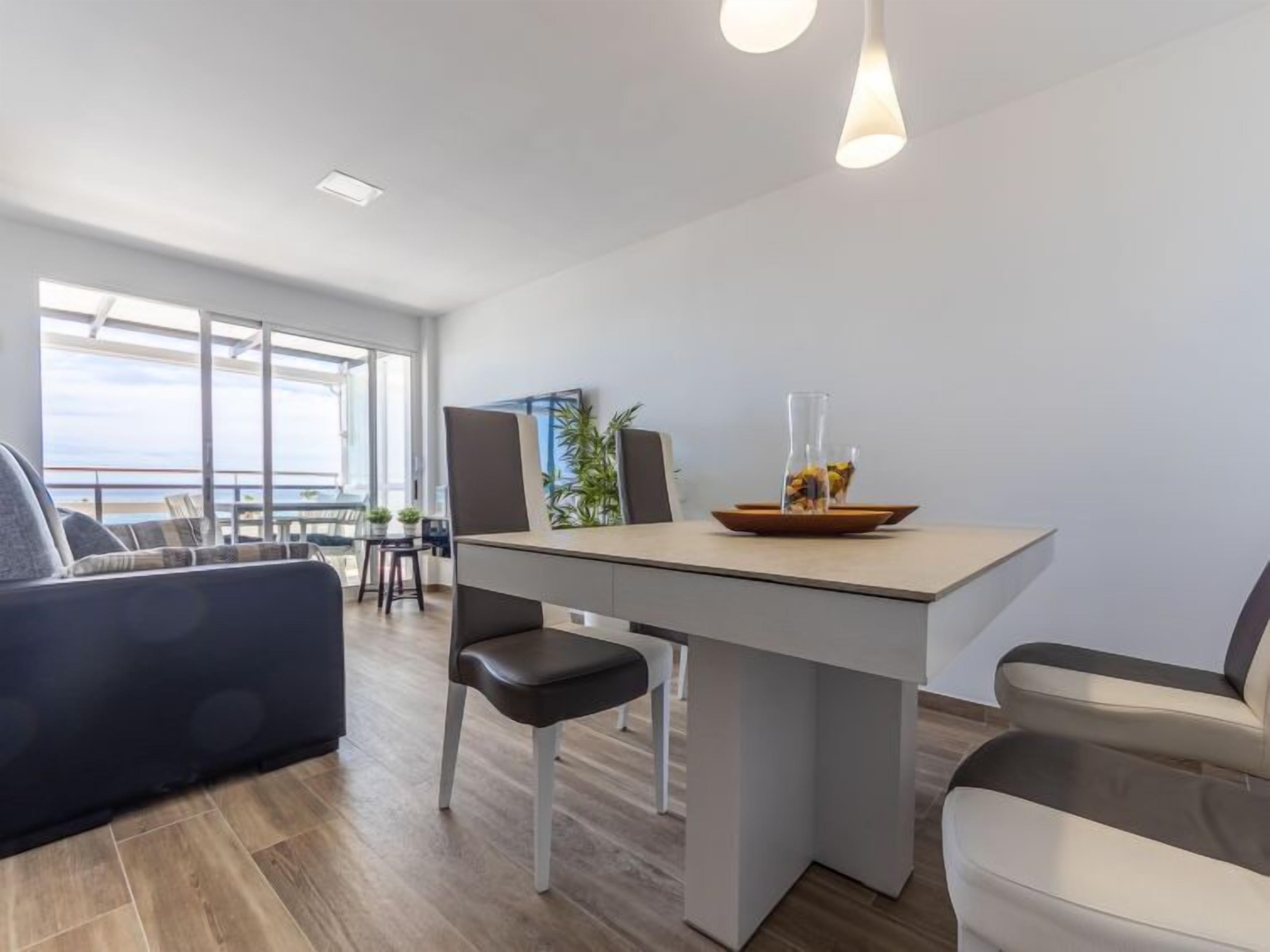 House, 3 Bedrooms | Dining