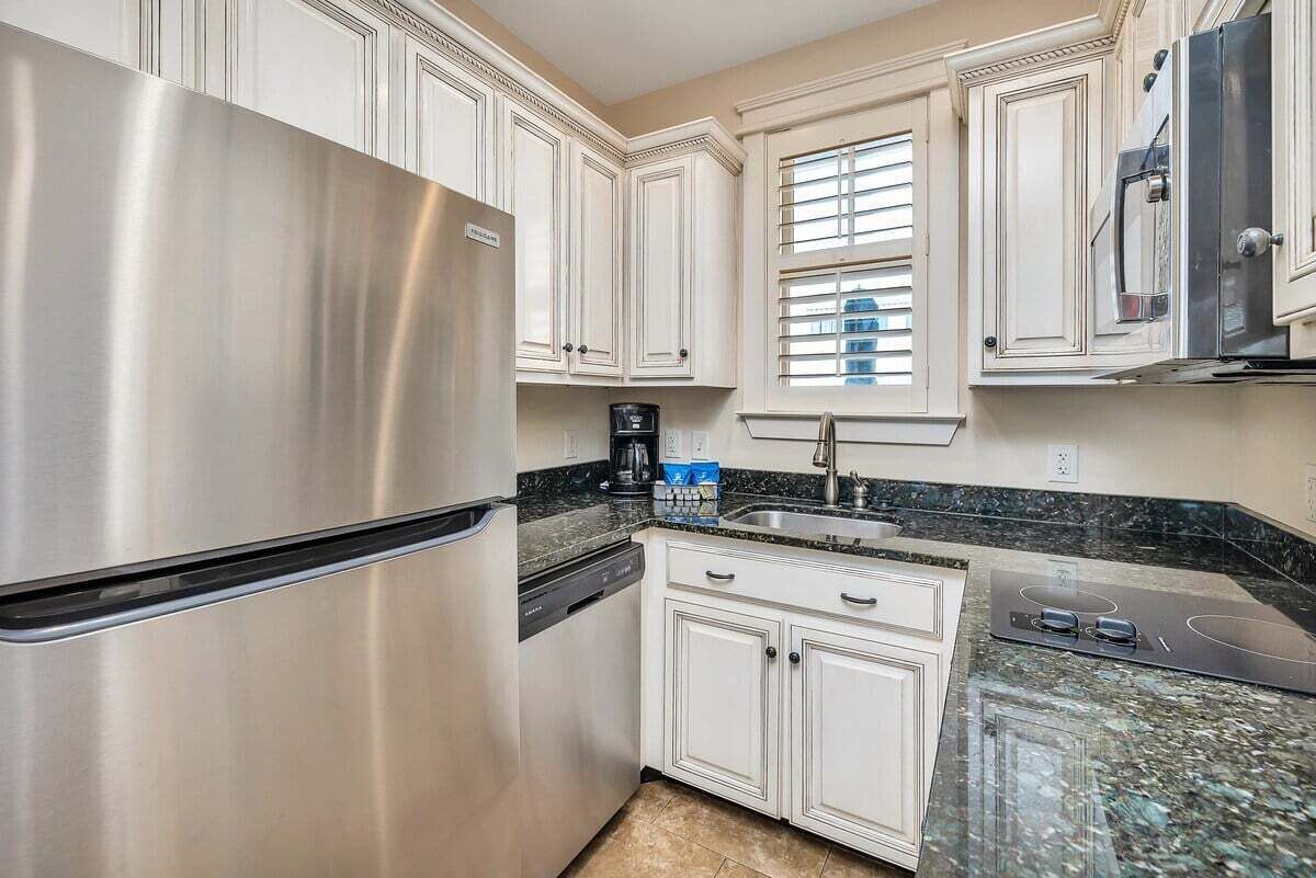 Fridge, microwave, oven, dishwasher