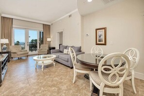 TV - Beachfront unit offers Atlantic views and features two queen beds (Saint Simons Island)