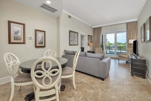 Interior - One bedroom with 2 Queen beds. (Saint Simons Island)