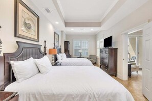 1 slaapkamer, een strijkplank/strijkijzer, gratis wifi, beddengoed