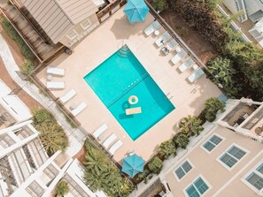 Een verwarmd zwembad