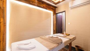 Tratamientos corporales, masajes con piedras calientes