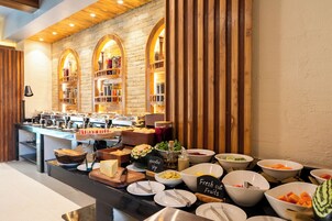 Desayuno buffet incluido todos los días