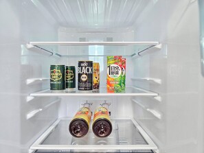 Alimentos y bebidas