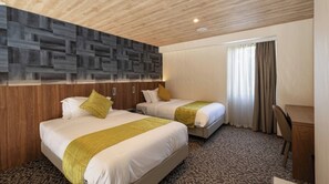 2 bedrooms, desk, free WiFi, bed sheets