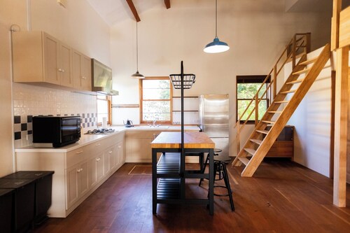 Large dogs allowedPrivate house rental5 minutes by car to the sea Private sauna and openair  / Sanbu-gun Chiba