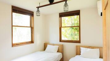 5 bedrooms, free WiFi, bed sheets