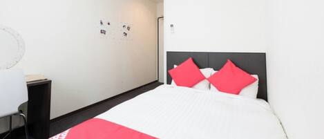 1 habitación, escritorio, wifi gratis y ropa de cama