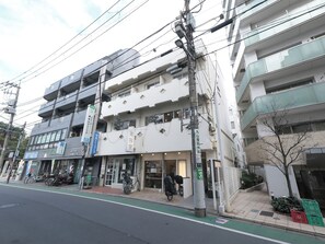 Exterior - About 4 minutes walk from Oizumigakuen station 1K studio apartment equipped with projector303 / Nerima-ku Tokyo (Nerima-ku)