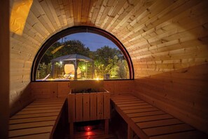 Sauna - Play in the pool spend time in the pool live in  / Ito Shizuoka (Ito)