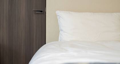 A spacious and comfortable room with a 50inch TV / Kanazawa Ishikawa