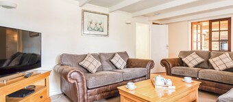 5 bedroom accommodation in St Austell