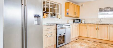 Dishwasher, high chair