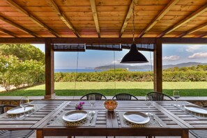 Outdoor dining - Bacio Del Sole, Capoliveri (Capoliveri)