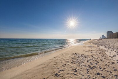 Seaside Beach & Racquet Club 2207