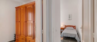 Ferienhaus 'Goro' mit Meerblick und Wi-Fi