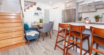 Cozy Apartment | Near T