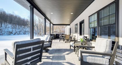 Family Retreat w/ Fire Pit & Yard in Mineral City
