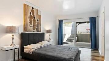 4 bedrooms, iron/ironing board, free WiFi, bed sheets