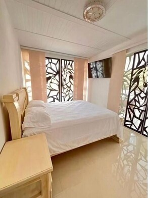 6 habitaciones, wifi y ropa de cama 