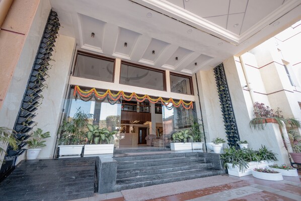 Exterior - Hotel Vikramaditya (Ujjain)
