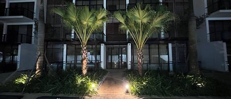 المنشأة من الخارج