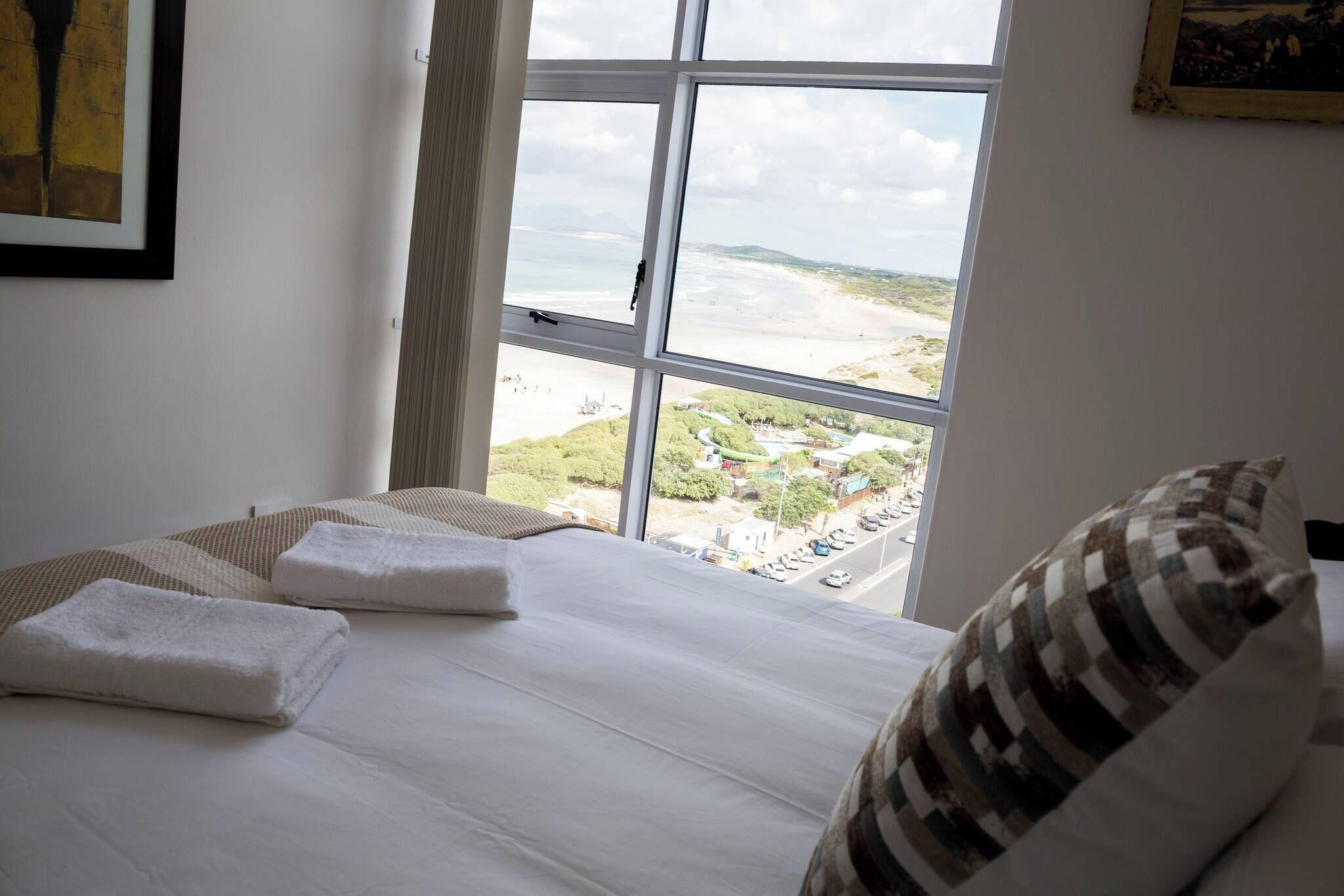 Apartment, 3 Bedrooms, Accessible, Smoking | 3 bedrooms