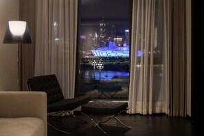 Svit Deluxe - utsikt mot floden | 1 sovrum, arbetsyta för laptop, gratis wi-fi och sängkläder