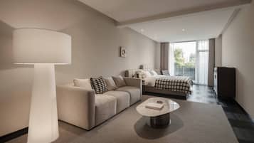 Classic Suite, Garden View | 1 bedroom, laptop workspace, free WiFi, bed sheets