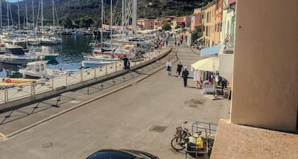 Casa del porticciolo di Capraia