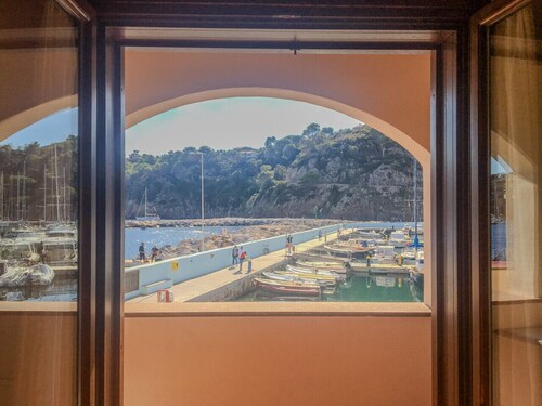 Casa del porticciolo di Capraia