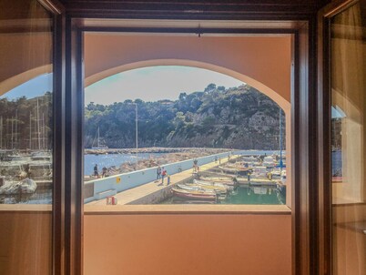 Casa del porticciolo di Capraia