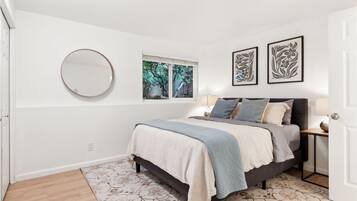 2 bedrooms, desk, iron/ironing board, free WiFi