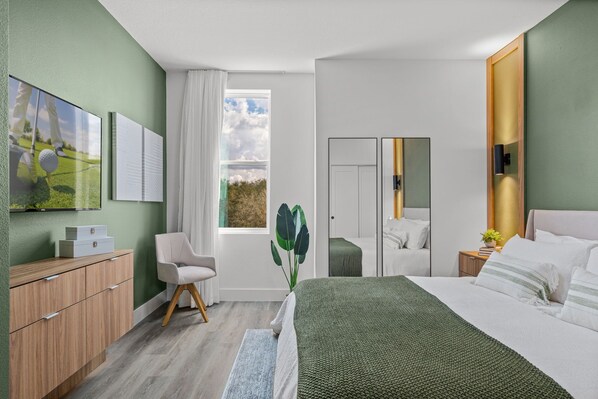 5 bedrooms, desk, iron/ironing board, travel cot - Doppio Luxury Villa,Themed Rooms & Pool (Kissimmee)