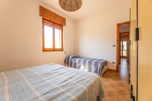 2 soverom og sengetøy