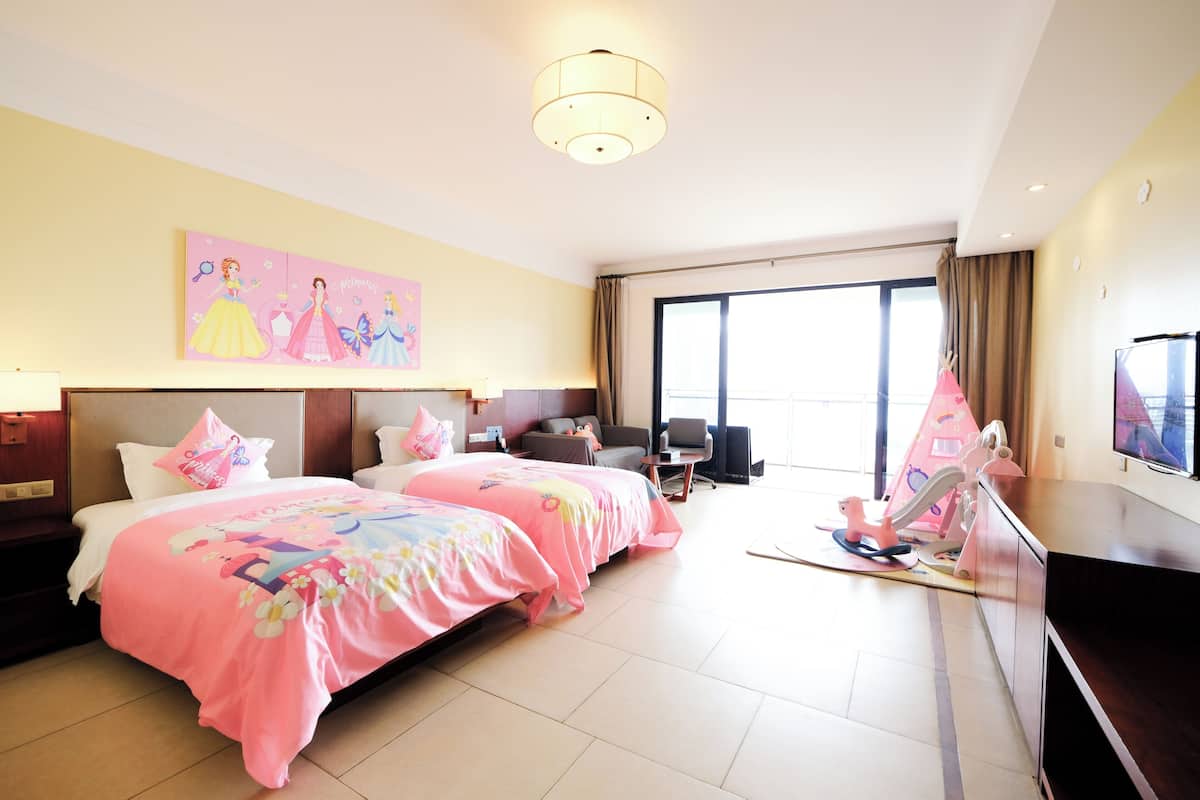 Habitación familiar con 2 camas individuales | Ropa de cama de alta calidad y edredones de plumas