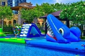Children’s play area – outdoor