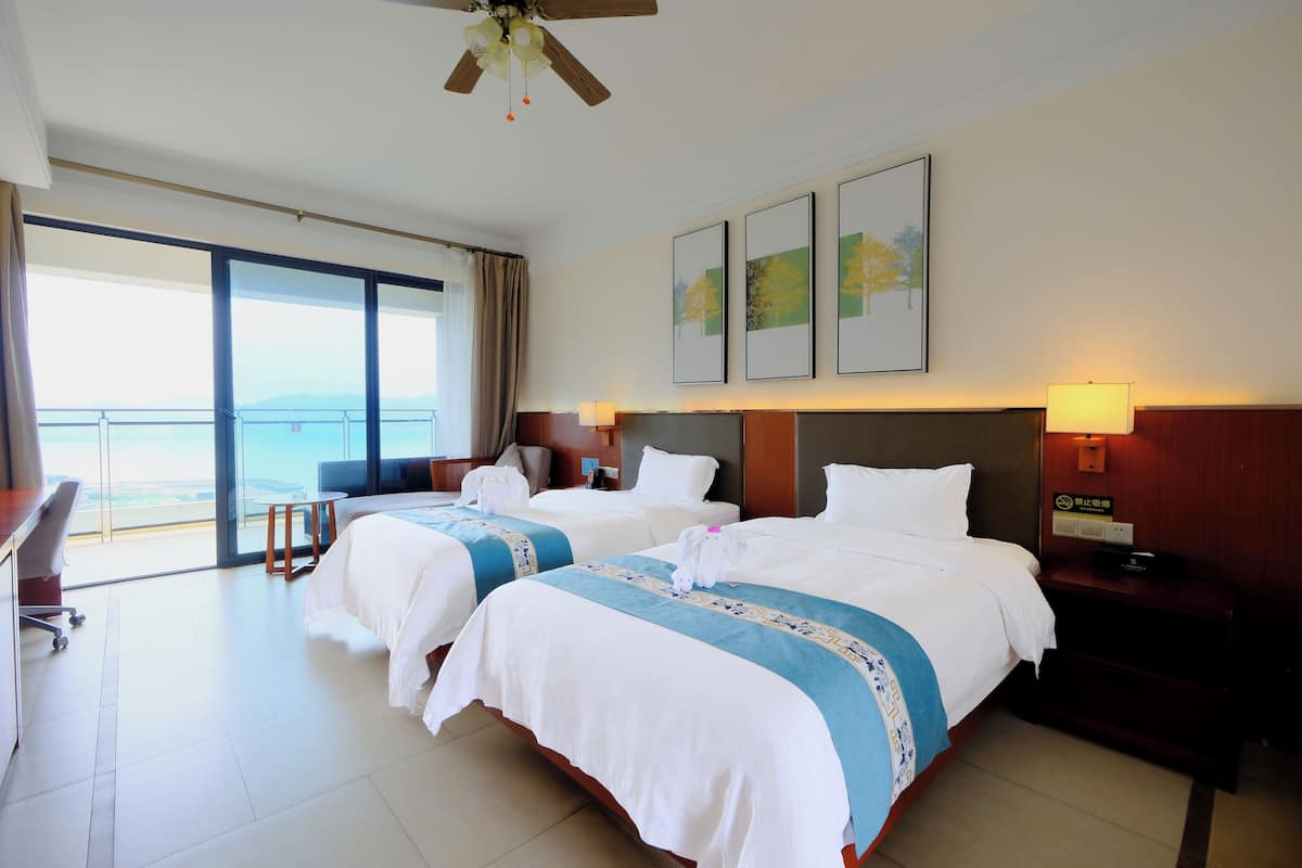Luxury-Zweibettzimmer, Balkon, Meerblick | Badezimmer