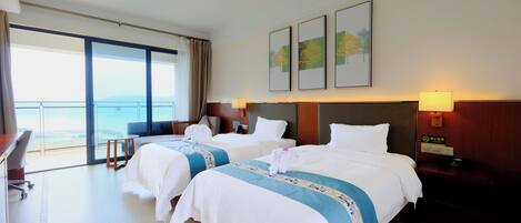 Luxury Twin Room, Balcony, Ocean View | Bathroom | Separate bathtub and shower, rainfall showerhead, free toiletries