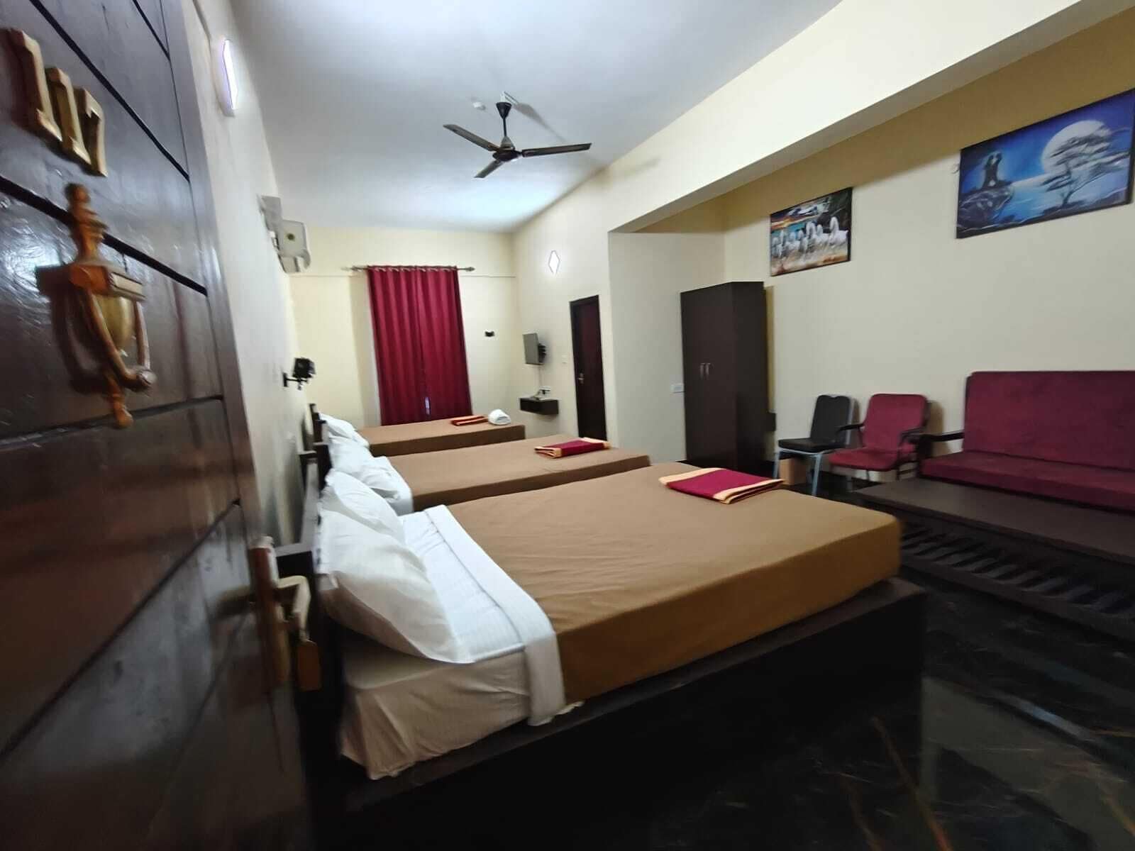Superior Double Room | Desk, laptop workspace, free WiFi